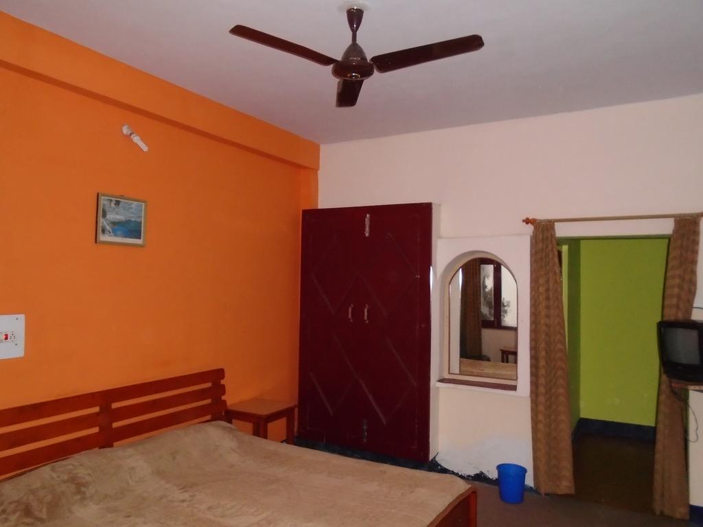 New Dolma Hotel Almora Chambre photo
