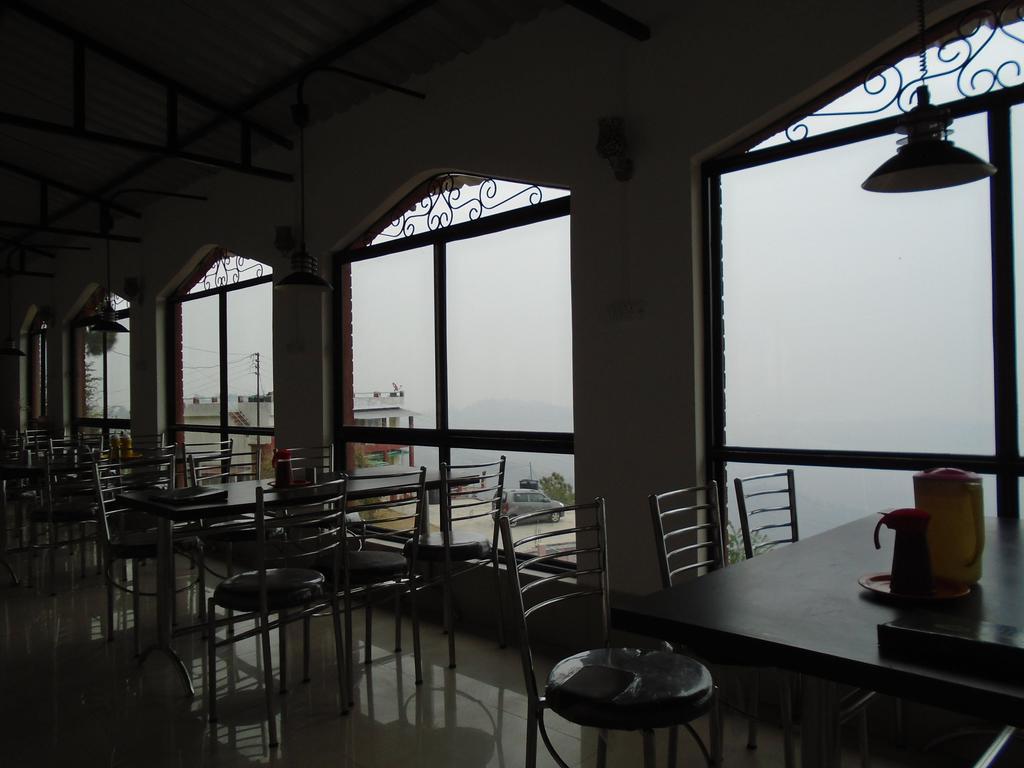 New Dolma Hotel Almora Extérieur photo